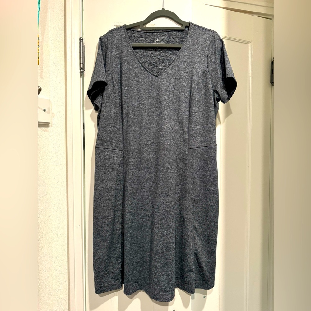 Fitted Simple Dress With Pockets